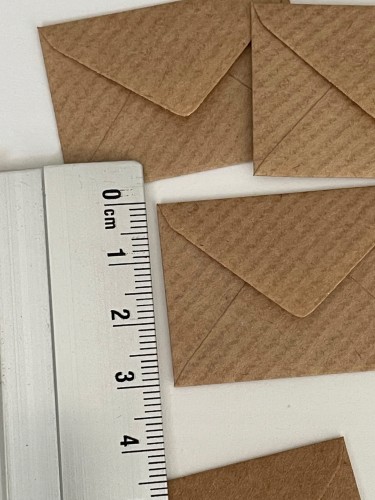 25-szt-miniaturowe-koperty-KRAFT-mini-3x4-3-cm-scrapbooking-lapbook-Material-papier.jpg