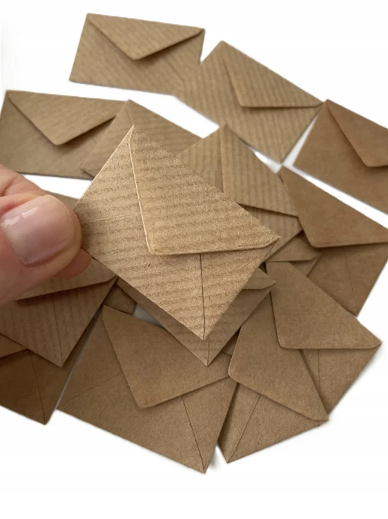 25-szt-miniaturowe-koperty-KRAFT-mini-3x4-3-cm-scrapbooking-lapbook.jpg