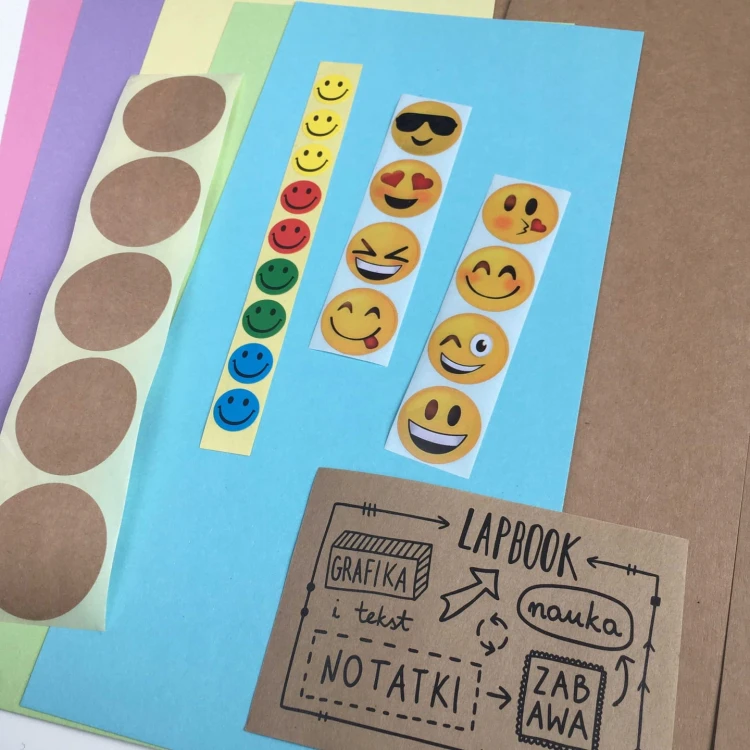 Zestaw-2-szt-lapbook-KRAFT-A4-grafiki-DIY-naklejki-papiery-teczki-teczka-Kod-producenta-tlp87.jpg