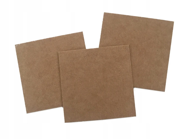 Zawieszki-etykiety-metki-papierowe-5x5-cm-100-szt.jpg